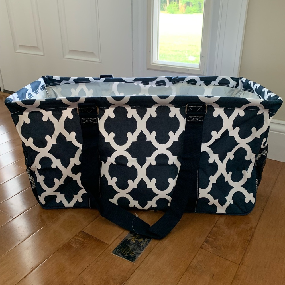 Ngil navy Moroccan Geometric XL open top tote NWT